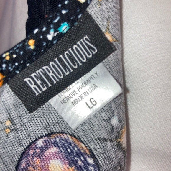 Retrolicious Space Dress - Picture 6 of 7